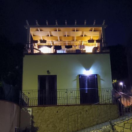 Framavi Villa Чефалу Екстериор снимка