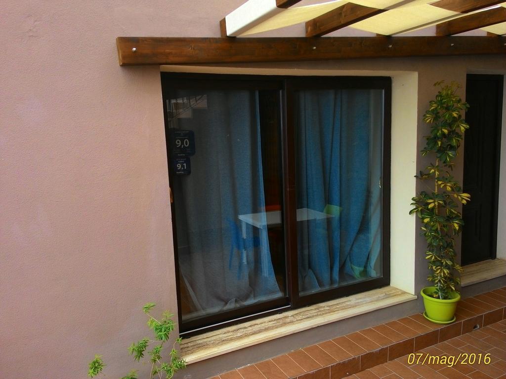 Framavi Villa Чефалу Екстериор снимка